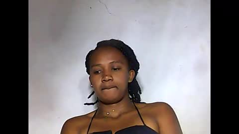 Snapshot of falielyse chatting on 15, 9, 2025 falielyse online show from 15, 9, 2025