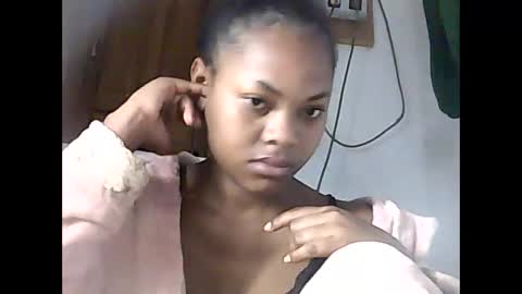 Snapshot of falielyse chatting on 20, 9, 2025 falielyse online show from 20, 9, 2025