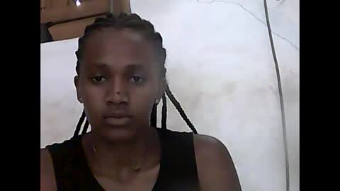 Snapshot of falielyse chatting on 11, 10, 2025 falielyse online show from 11, 10, 2025