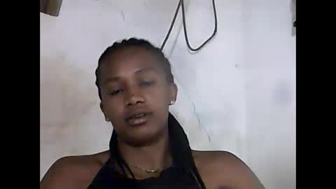 Snapshot of falielyse chatting on 12, 10, 2025 falielyse online show from 12, 10, 2025