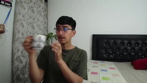 FallGays online show from 18, 9, 2025