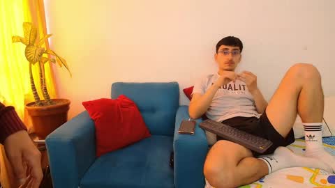 Snapshot of fallgays chatting on 4, 6, 2026 FallGays online show from 4, 6, 2026