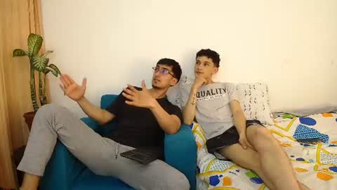 Snapshot of fallgays chatting on 1, 7, 2026 FallGays online show from 1, 7, 2026