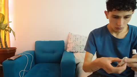 Snapshot of fallgays chatting on 6, 7, 2026 FallGays online show from 6, 7, 2026
