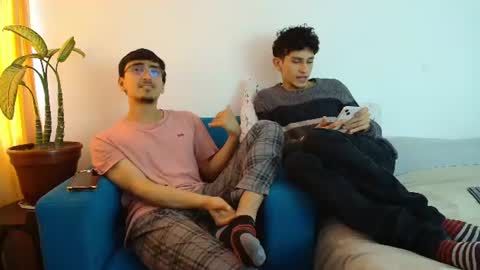 Snapshot of fallgays chatting on 23, 7, 2026 FallGays online show from 23, 7, 2026
