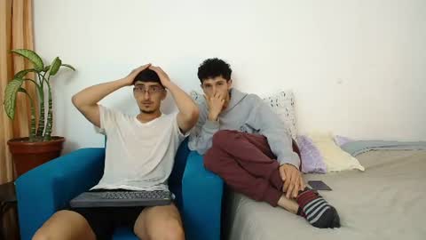 Snapshot of fallgays chatting on 26, 7, 2026 FallGays online show from 26, 7, 2026