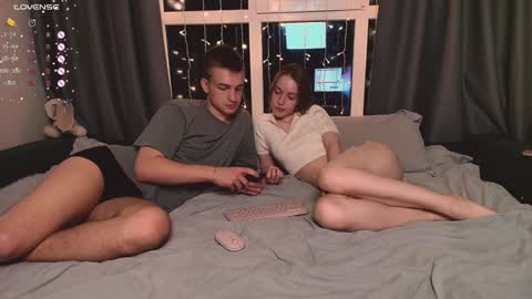 Snapshot of familysexy34 chatting on 29, 12, 2024 familysexy34 online show from 29, 12, 2024