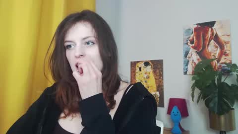 Nadine online show from 26, 2, 2025