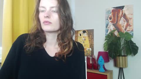 Nadine online show from 23, 9, 2025