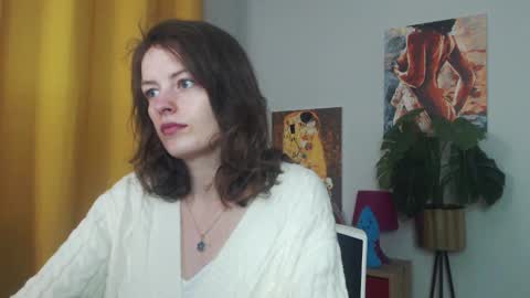 Nadine online show from 7, 10, 2025