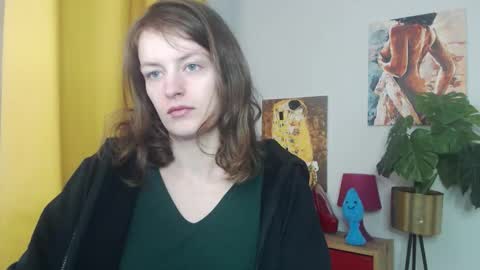 Nadine online show from 5, 11, 2025