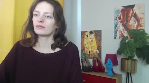 Nadine online show from 8, 11, 2025