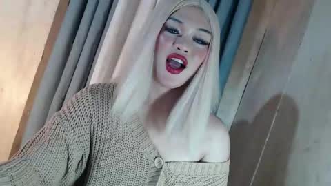 Snapshot of fantasticcock69_daniella chatting on 13, 5, 2026 DANIELLA - DONT FORGET TO GIVE ME A THUMBSU UP online show from 13, 5, 2026