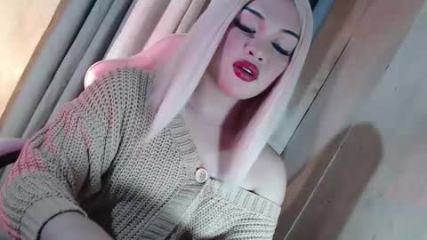 Snapshot of fantasticcock69_daniella chatting on 1, 6, 2026 DANIELLA - DONT FORGET TO GIVE ME A THUMBSU UP online show from 1, 6, 2026