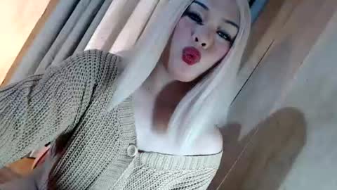 Snapshot of fantasticcock69_daniella chatting on 14, 6, 2026 DANIELLA - DONT FORGET TO GIVE ME A THUMBSU UP online show from 14, 6, 2026