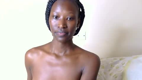 Snapshot of fantee_eeh chatting on 12, 6, 2026 pretty slim online show from 12, 6, 2026