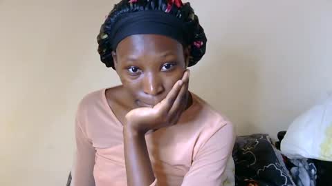 Snapshot of fantee_eeh chatting on 26, 6, 2026 pretty slim online show from 26, 6, 2026