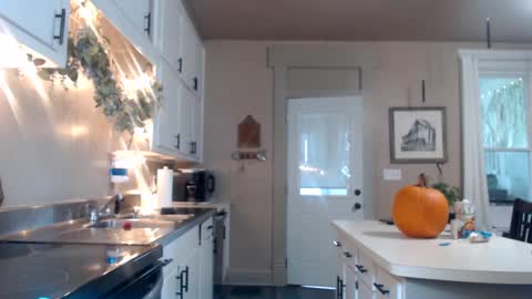 Snapshot of farmgirl__ chatting on 7, 10, 2025 FarmGirl and Daddy online show from 7, 10, 2025