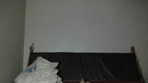 Snapshot of fatassfreak254 chatting on 23, 4, 2026 Winnie online show from 23, 4, 2026