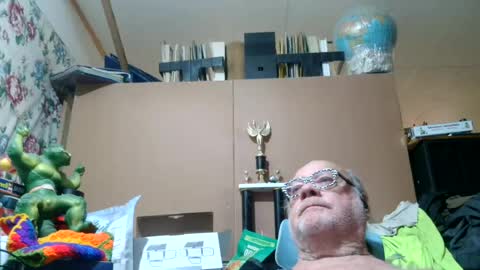 Snapshot of fatfreddythecat chatting on 21, 7, 2026 Fred. online show from 21, 7, 2026