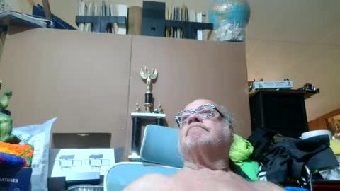 Snapshot of fatfreddythecat chatting on 22, 7, 2026 Fred. online show from 22, 7, 2026