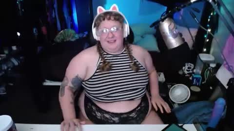 FatVeronica online show from 4, 2, 2025