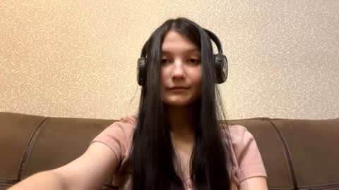 Snapshot of faustinabartosh chatting on 18, 1, 2026 Aurora 18yo online show from 18, 1, 2026