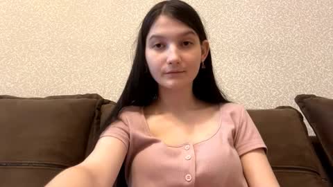 Snapshot of faustinabartosh chatting on 12, 2, 2026 Aurora 18yo online show from 12, 2, 2026