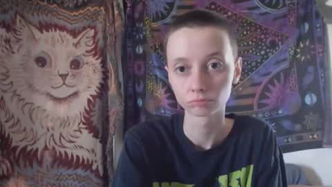 Mossfairy online show from 18, 10, 2025