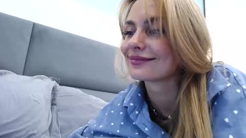 Snapshot of fayko21 chatting on 25, 9, 2025 fayko21 online show from 25, 9, 2025