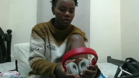 fayrie1 online show from 5, 10, 2025