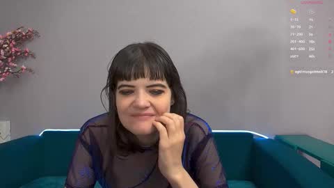 Laura online show from 15, 11, 2025