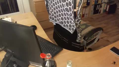 feet4u_barefooter online show from 20, 9, 2025