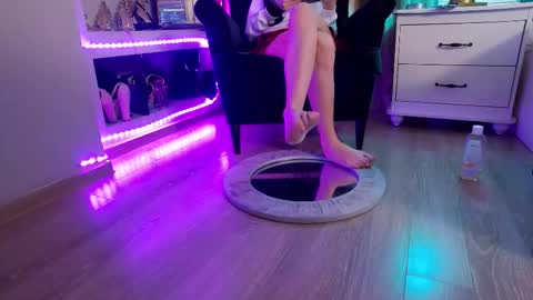 FeetVibe online show from 21, 11, 2025