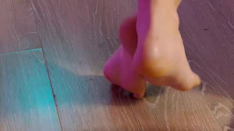 FeetVibe online show from 19, 1, 2026