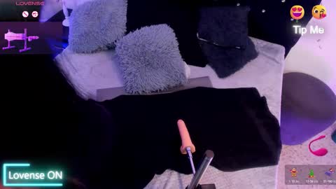 felina online show from 5, 12, 2025