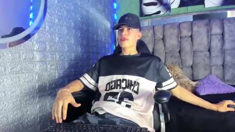 felipe fiire online show from 25, 5, 2026