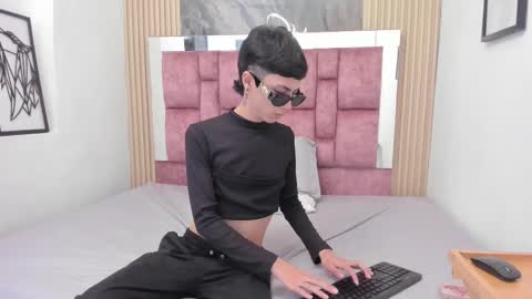 Snapshot of felipe_jones chatting on 24, 1, 2025 FELIPE online show from 24, 1, 2025