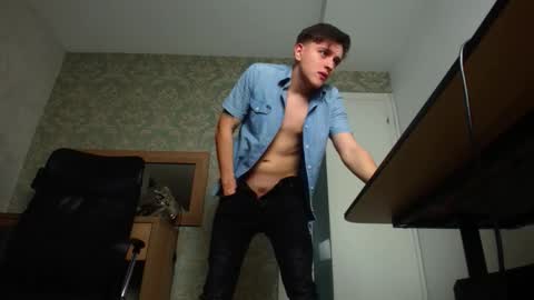 Snapshot of felixstark chatting on 17, 10, 2025 FelixStark online show from 17, 10, 2025