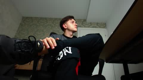 Snapshot of felixstark chatting on 5, 11, 2025 FelixStark online show from 5, 11, 2025