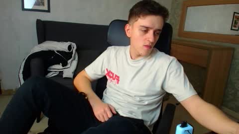 Snapshot of felixstark chatting on 30, 11, 2025 FelixStark online show from 30, 11, 2025