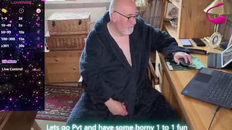 Snapshot of fellainsp8 chatting on 28, 4, 2026 Adam online show from 28, 4, 2026