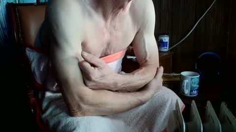 Snapshot of fellatioauto chatting on 9, 1, 2025 hungnsexy online show from 9, 1, 2025