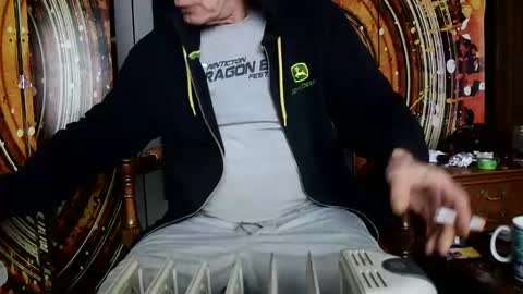 Snapshot of fellatioauto chatting on 12, 2, 2025 hungnsexy online show from 12, 2, 2025