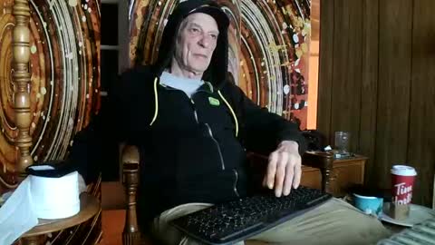 Snapshot of fellatioauto chatting on 14, 2, 2025 hungnsexy online show from 14, 2, 2025