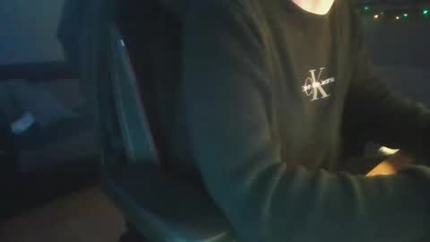 Snapshot of fem_alice_louis_dom chatting on 8, 12, 2024 fem_alice_louis_dom online show from 8, 12, 2024