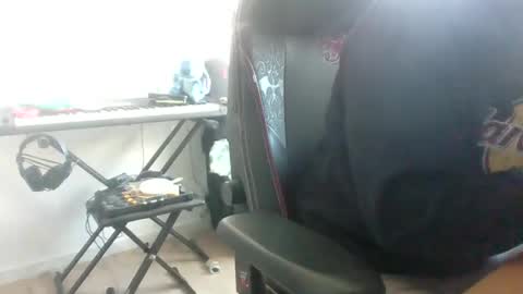 Snapshot of fem_alice_louis_dom chatting on 22, 9, 2025 fem_alice_louis_dom online show from 22, 9, 2025