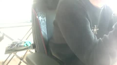 Snapshot of fem_alice_louis_dom chatting on 28, 9, 2025 fem_alice_louis_dom online show from 28, 9, 2025