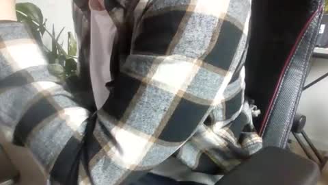 Snapshot of fem_alice_louis_dom chatting on 7, 10, 2025 fem_alice_louis_dom online show from 7, 10, 2025