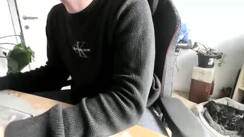 fem_alice_louis_dom online show from 24, 3, 2026